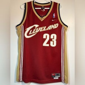 Vintage Nike Cleveland Cavs Lebron jersey